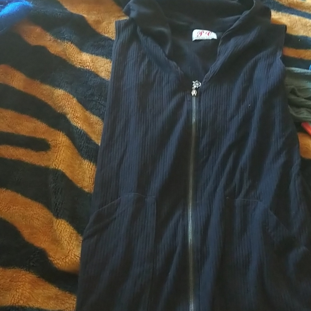 Long Black vest with hood